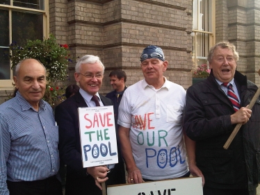 Keep Grimsby Pool Open